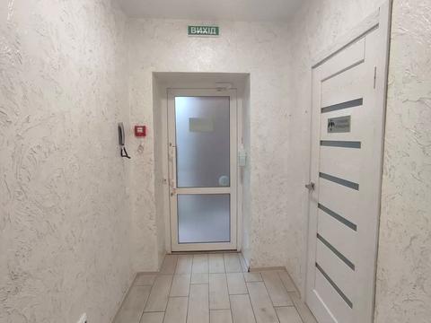 комерційна за адресою Рівне, вул. Дворецька, 46