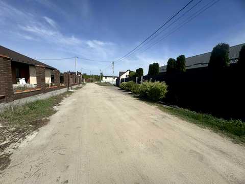 ділянка за адресою Юності, 83