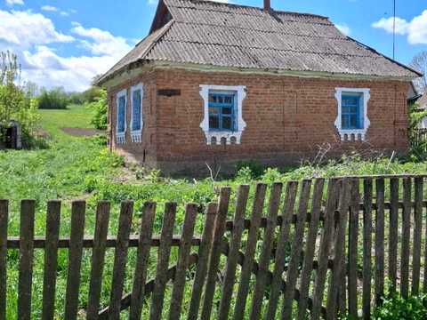 ділянка за адресою Захисників України, 84