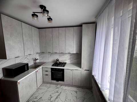 квартира за адресою Максима Залізняка вул., 22