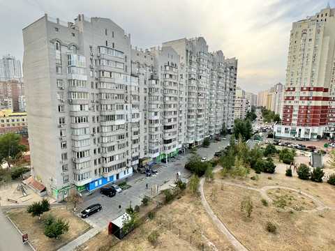 квартира за адресою Срібнокільська вул., 8-А