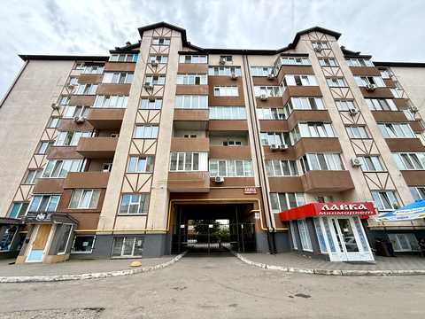 комерційна за адресою Вишнева вул., 17