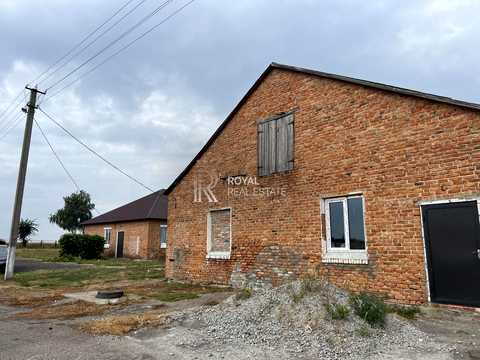 комерційна за адресою с. Росава, Підгірний, 1
