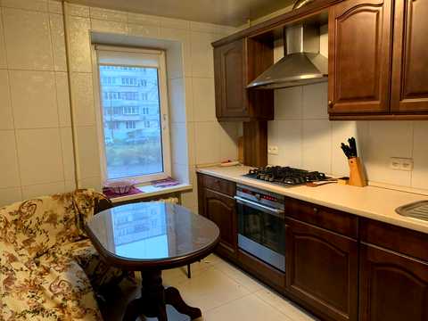 квартира за адресою вул.8-го Березня, 17б