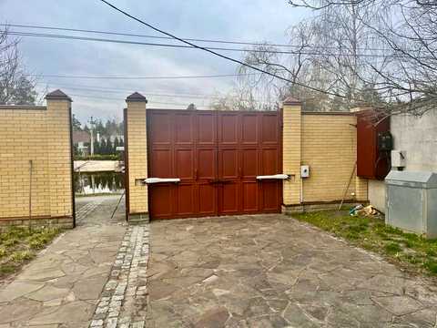 будинок за адресою Садова