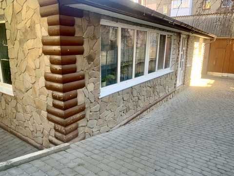 комерційна за адресою Дунаївці, Робоча, 63