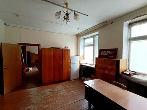 комерційна за адресою Дунаївці, Травнева, 2-А
