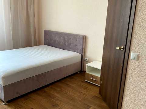 квартира за адресою Ревуцького вул., 54