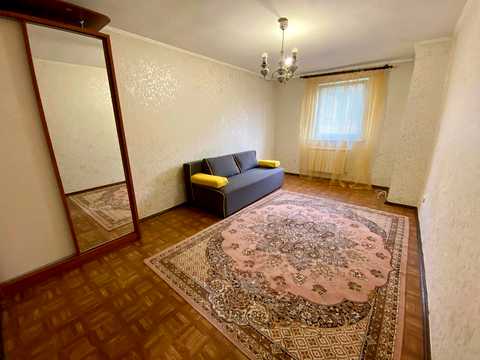 дом по адресу Скарбова ул. (Сергія Єсеніна)