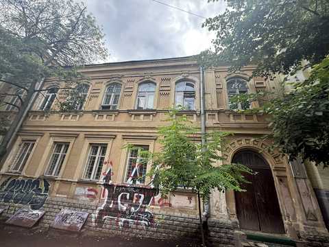 комерційна за адресою Мала Житомирська вул., 9-Б