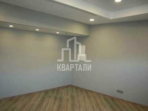 комерційна за адресою Юрія Іллєнка вул. (Мельникова), 18-Б