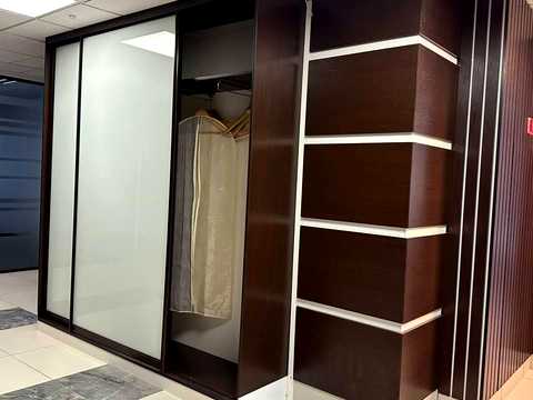 коммерческая по адресу Науки просп., 3