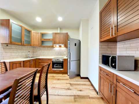 квартира за адресою Регенераторна вул., 4 к7