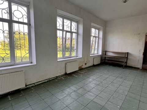 коммерческая по адресу с. Новый Милятин, Центральна ул., 8