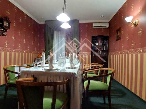 комерційна за адресою Віталія Матусевича вул. (XXII Партз'їзду), 8