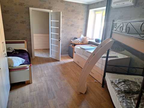 комерційна за адресою Київ, Борщагівська вул., 145