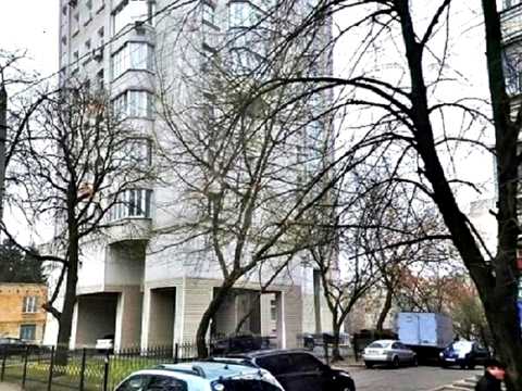 коммерческая по адресу Михаила Брайчевского ул. (Металістів), 11-А
