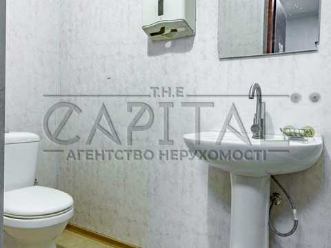 коммерческая по адресу Раисы Окипной ул., 4-А