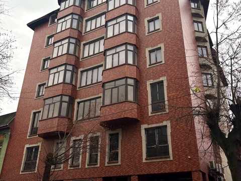 комерційна за адресою Тиха вул., 4