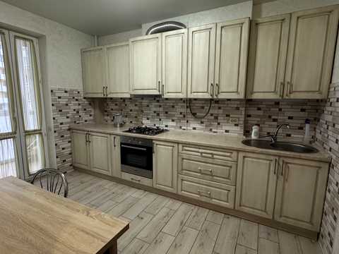 квартира за адресою Анатолія Лабунського вул., 4