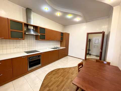 квартира за адресою Дмитрівська вул., 69