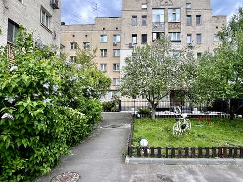 коммерческая по адресу Юрковская ул., 2-6/32
