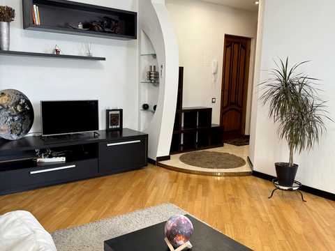 квартира за адресою Кирилівська вул. (Фрунзе), 122/1