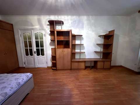 квартира за адресою Захисників України вул. (1-го Травня), 6б