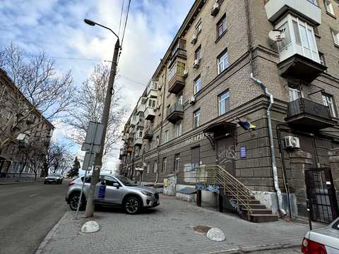 комерційна за адресою Січеславська Набережна вул., 27