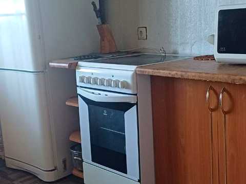 квартира за адресою Азербайджанська вул. (Бакинських Комісарів), 16