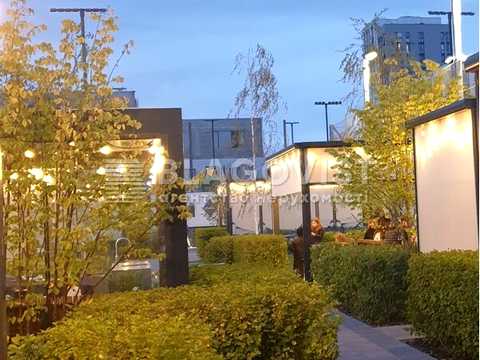 квартира за адресою Салютна вул., (Будинок 04701-04702)