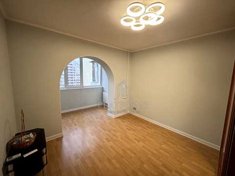 квартира за адресою Драгоманова вул., 23
