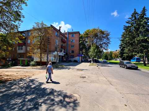 комерційна за адресою Науки просп. (Гагаріна)