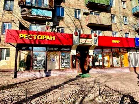 коммерческая по адресу Леонида Каденюка просп. (Юрия Гагарина), 15