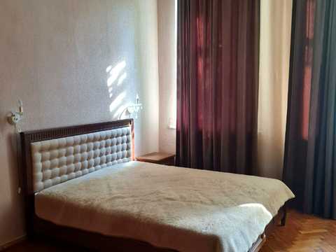 квартира за адресою Дмитра Яворницького просп. (Карла Маркса), 99