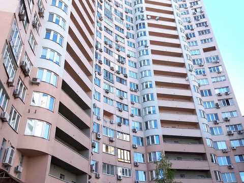 квартира за адресою Митрополита Андрея Шептицького вул. (Анатолія Луначарського), 10