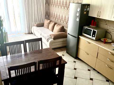 квартира за адресою Регенераторна вул., 4 к4