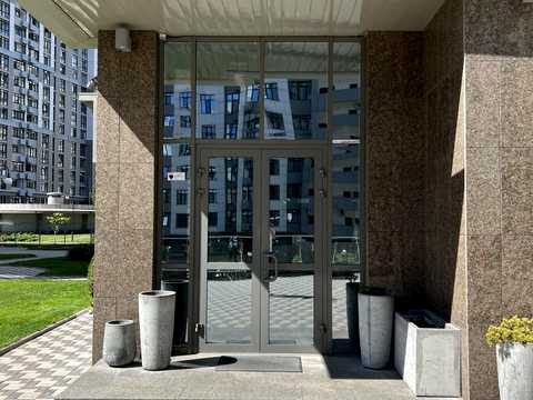 комерційна за адресою Андрія Верхогляда вул. (Михайла Драгомирова), 18-А