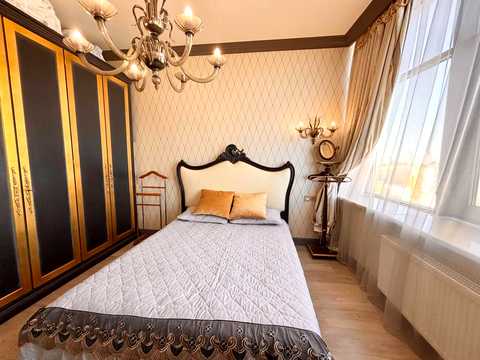 квартира по адресу Дмитрия Яворницкого просп. (Карла Маркса), 3