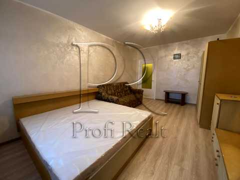 квартира за адресою Райдужна вул., 4