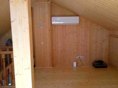 будинок за адресою Центральна, 1