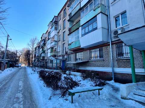 квартира за адресою Кленова вул., 1