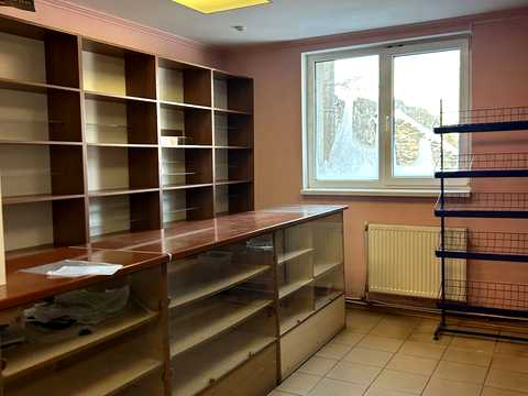 комерційна за адресою Вишнівецька, 1