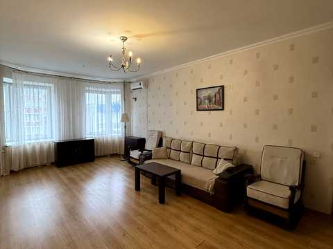 квартира за адресою Тополина вул., 16