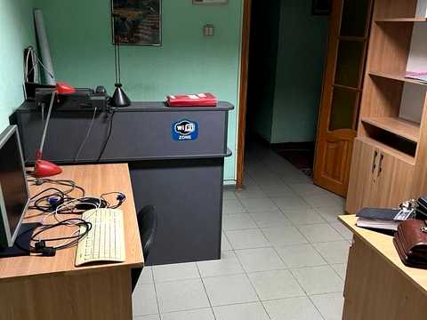 комерційна за адресою Тарасівська вул., 36