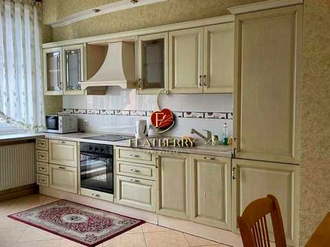 квартира за адресою Євгена Коновальця вул. (Щорса), 32-Б