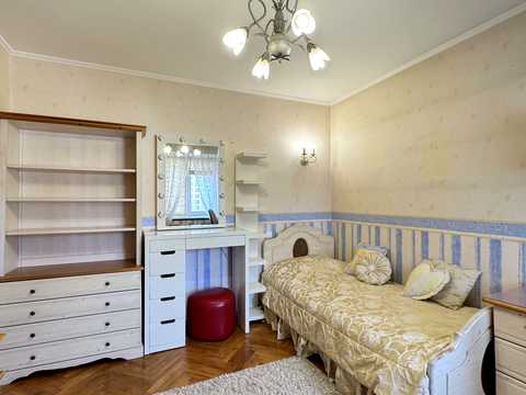 квартира за адресою Микільсько-Слобідська вул., 6-А