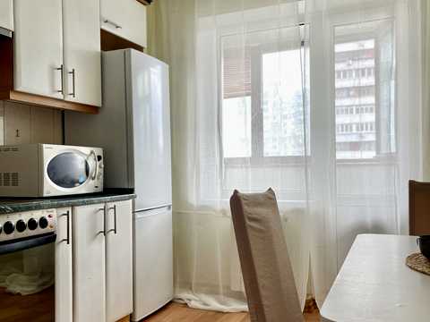 квартира по адресу Ревуцкого ул., 42