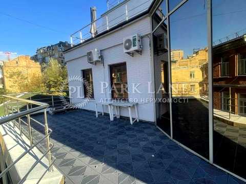 комерційна за адресою Басейна вул., 7-В