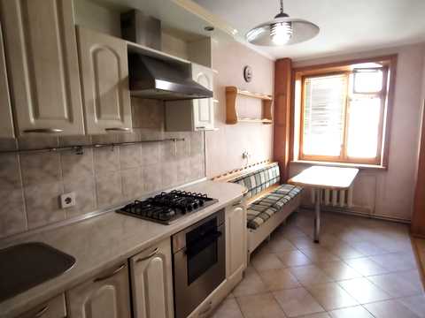 квартира за адресою Грушевського , 15